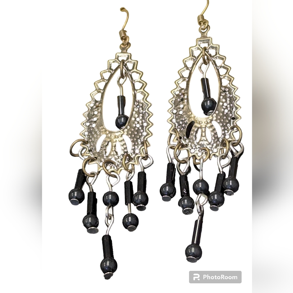 Dangle beaded earrings